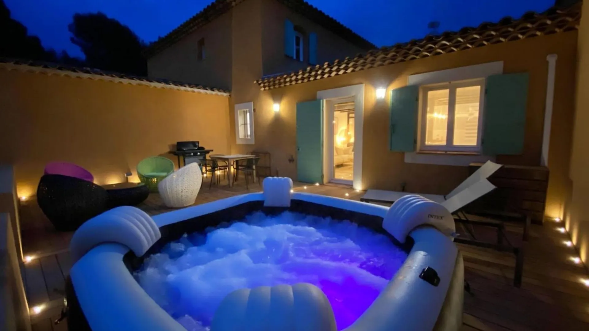 The Loft With Spa And Private Terrace Ventabren Apartamento